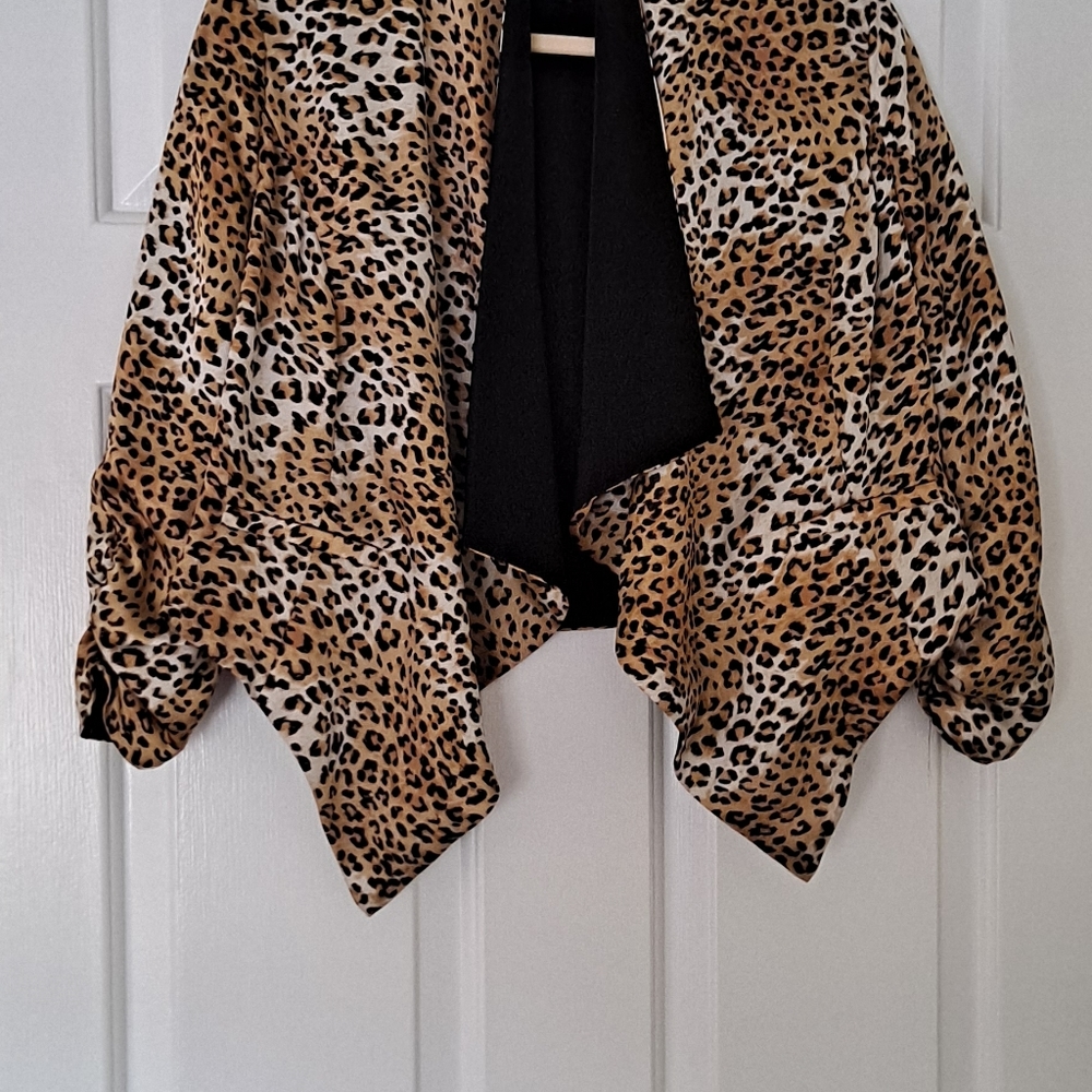 top/accessories - Picture 3 of 5